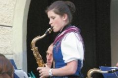 img_1374612590_912