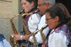 img_1374612601_295